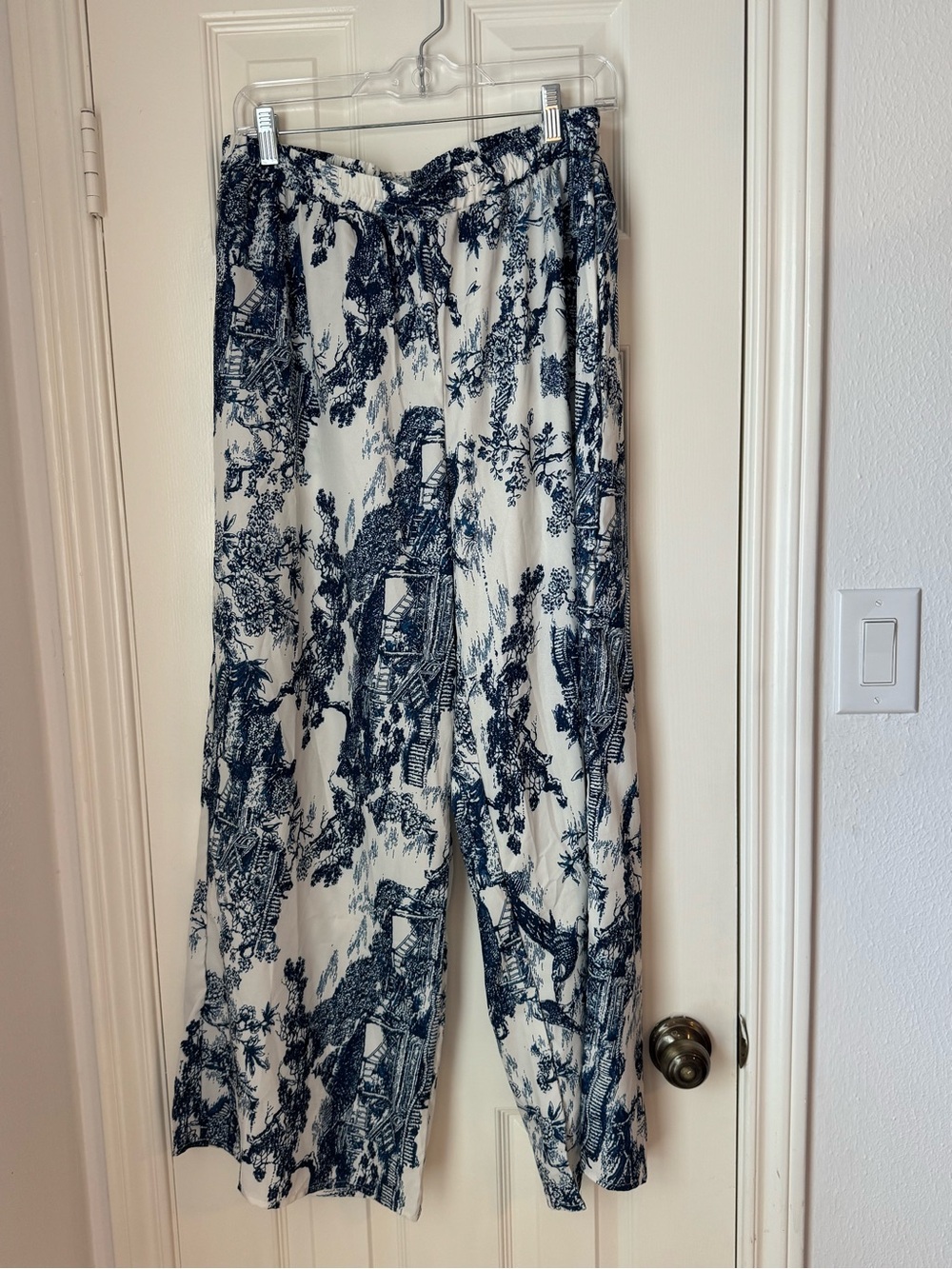 Navy & White Toile Wide-Leg Palazzo Pants - Picture 2 of 9